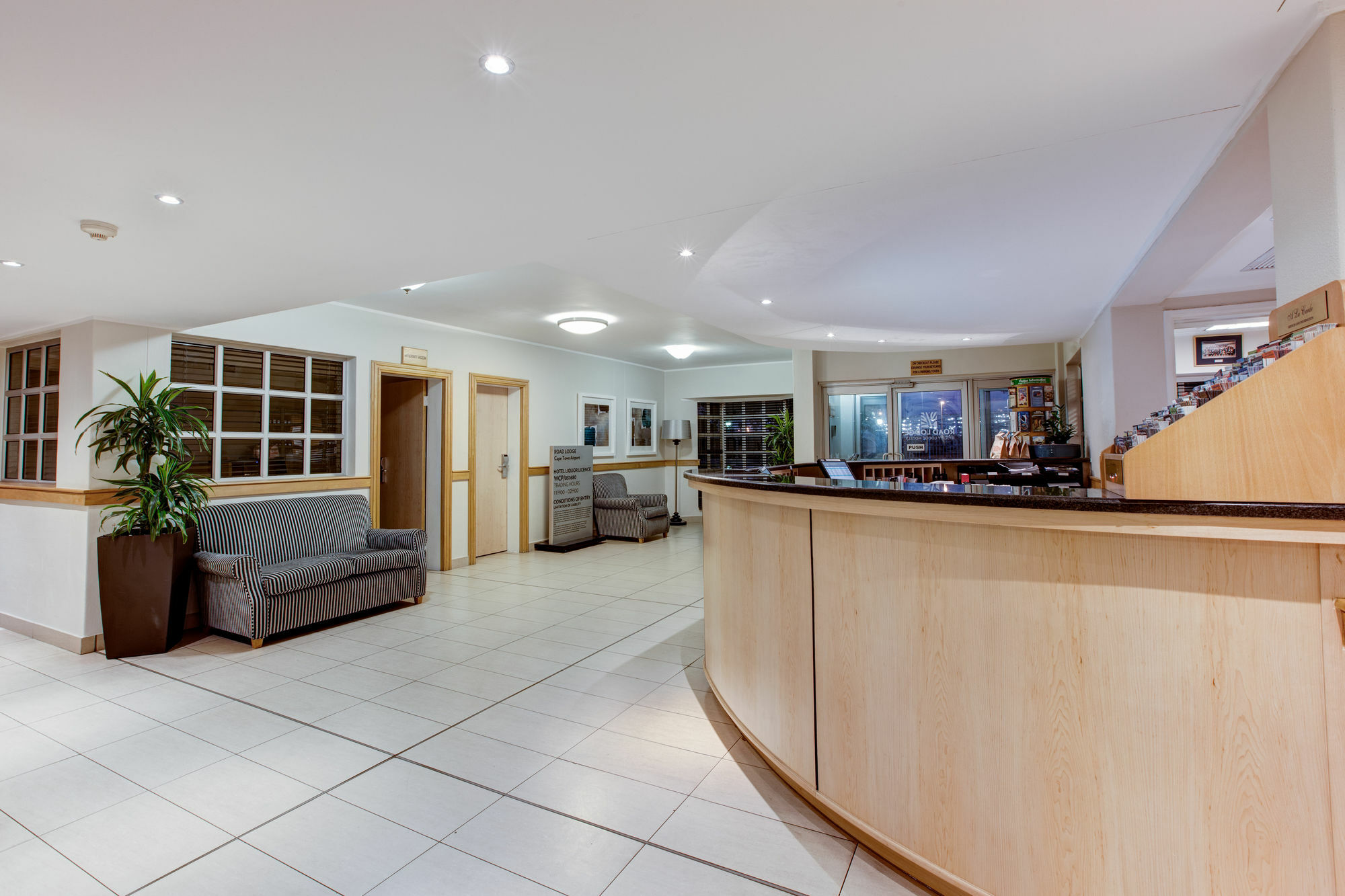 Road Lodge Cape Town International Airport Ngoại thất bức ảnh